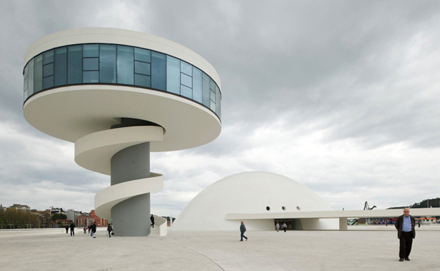 Niemeyer_spain_detail